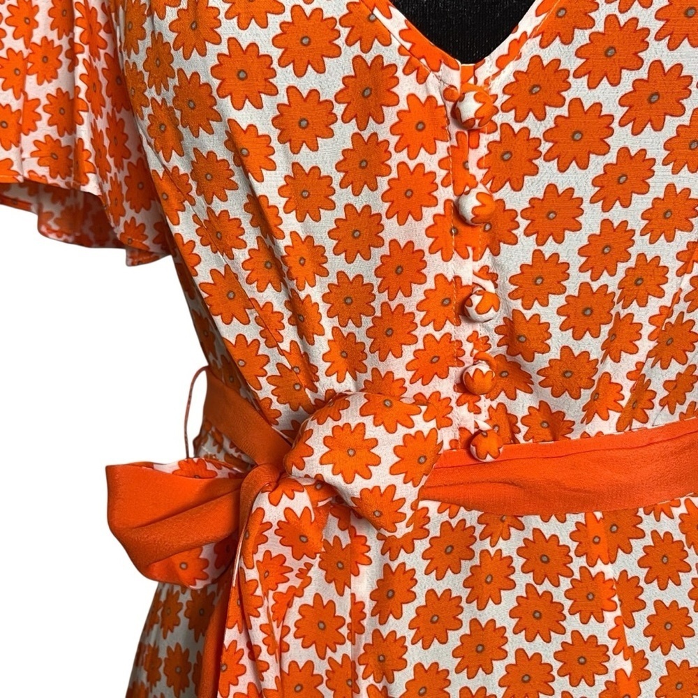 Diane Von Furstenberg Leila Daisy Dots Tiered Flutter Sleeve Midi Dress Sz. 6 - Picture 2 of 12